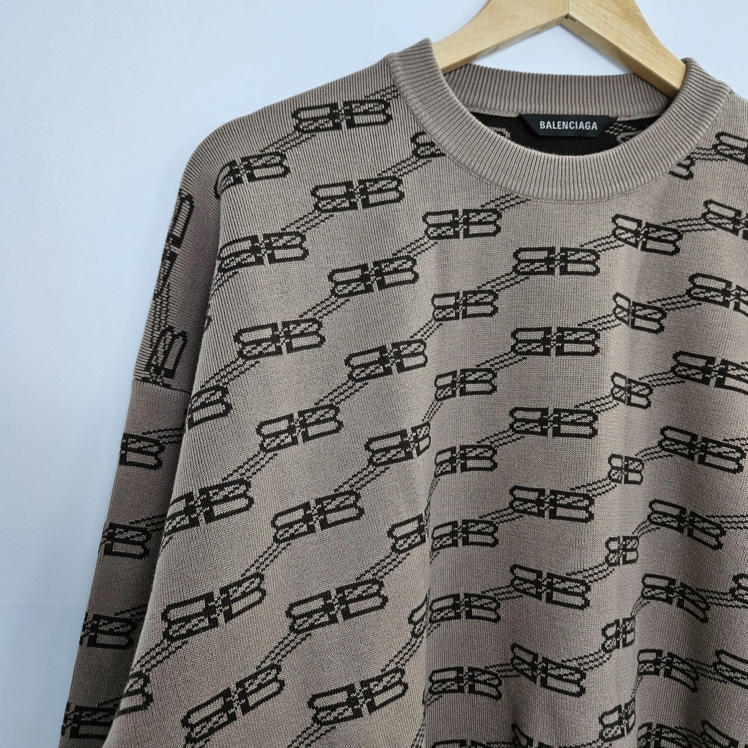 BALENCIAGA  |Street Style Logo Luxury FX Advantage / Exclusive Sweaters