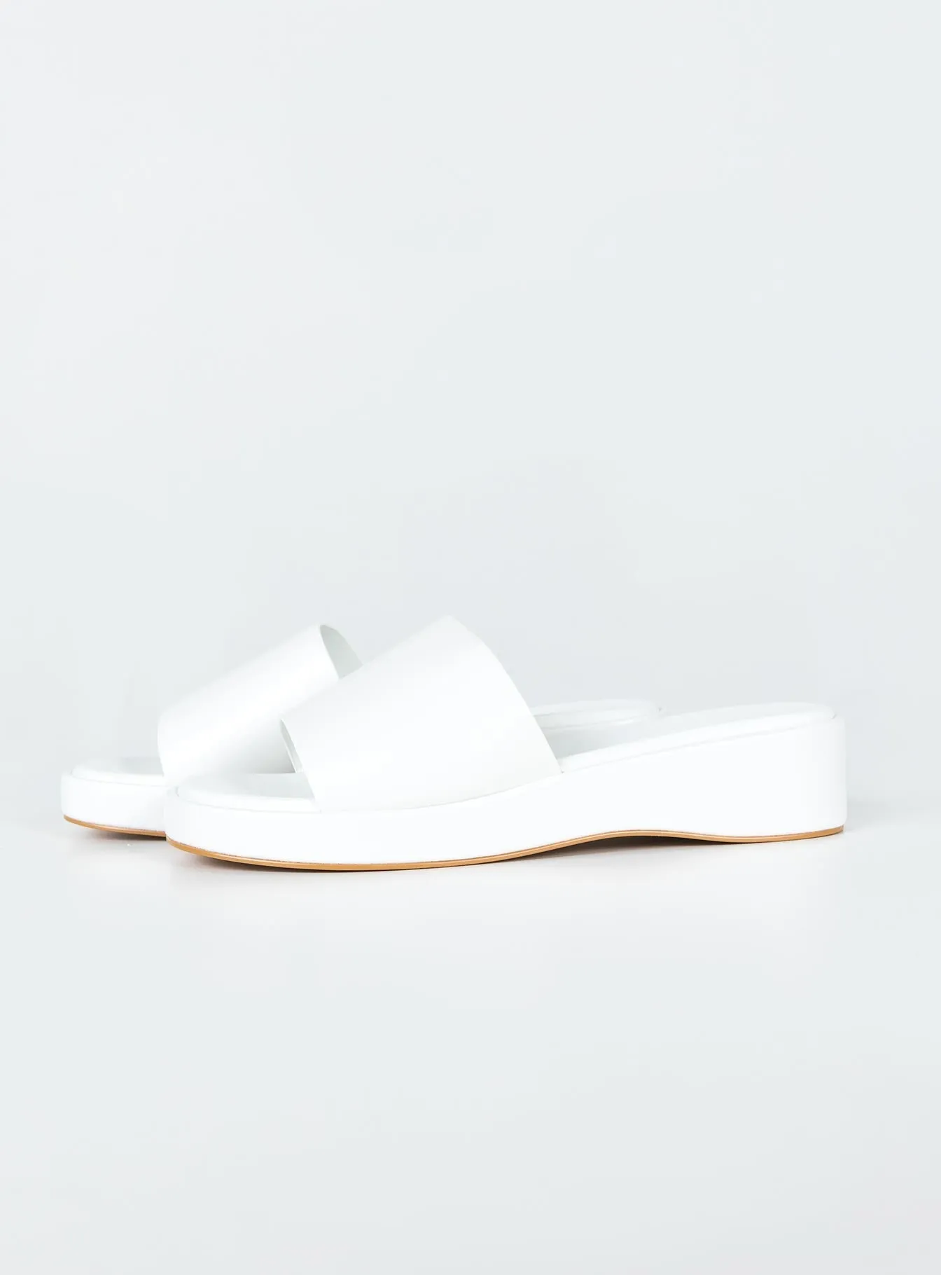 Delia Sandals White