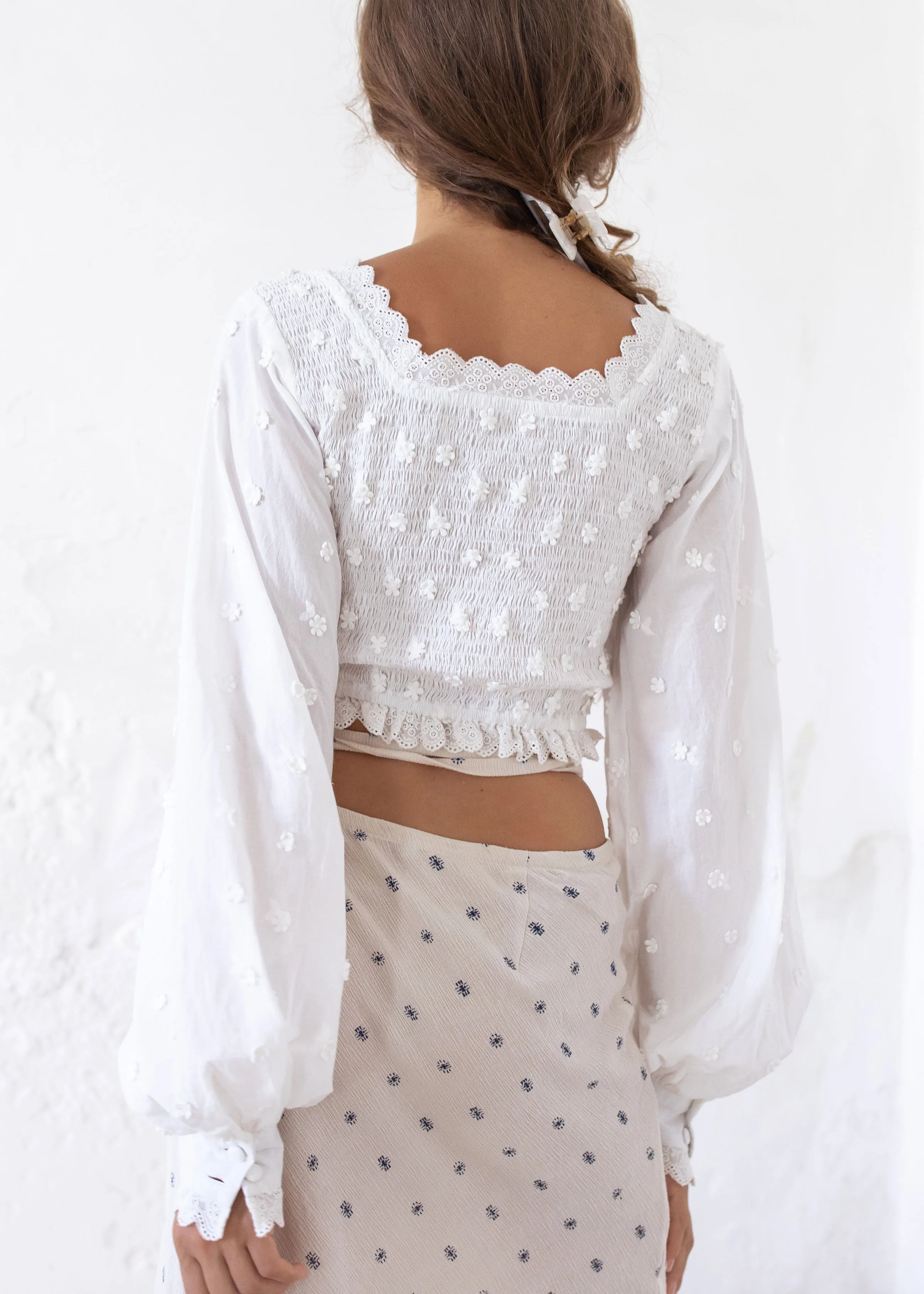 LINA BLOUSE | WHITE EMBROIDERED FLORAL