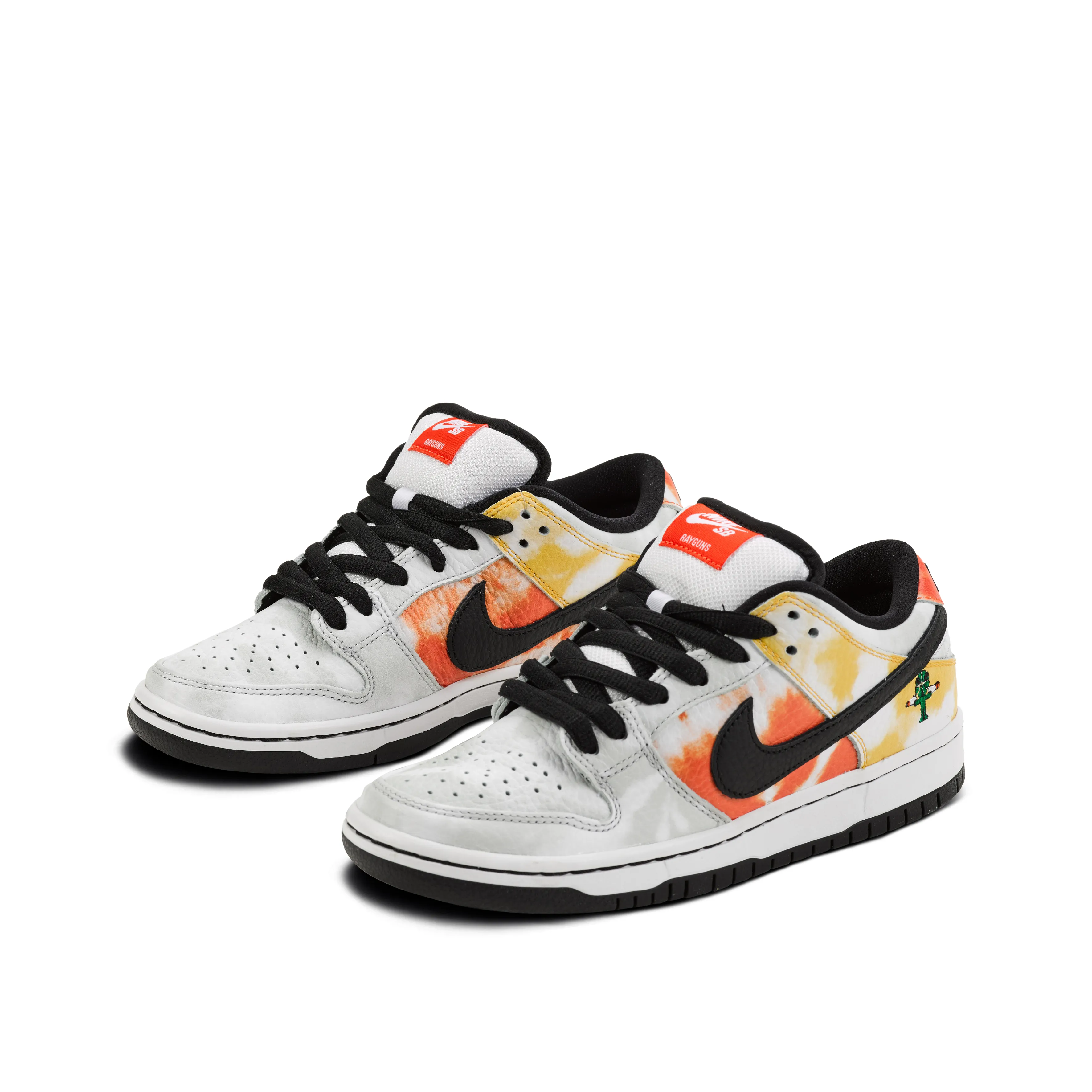 Nike Nike SB Dunk Low Tie-Dye Raygun White | Size 6.5